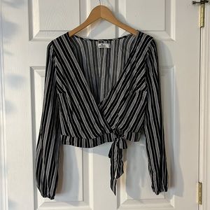 Hollister Black & White Striped Long Sleeve Crop Top (SMALL)